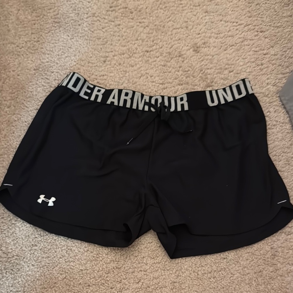 Under Armour Black Athletic Shorts Lightweight Fitted